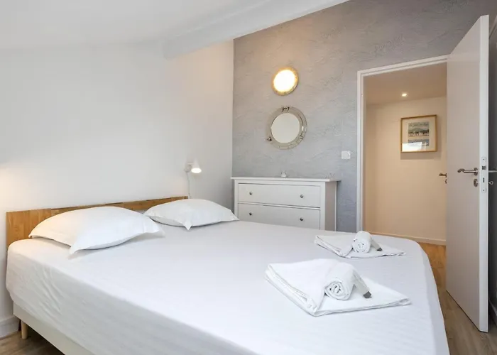 Sagaray - 3 Etoiles - Welkeys 公寓 *